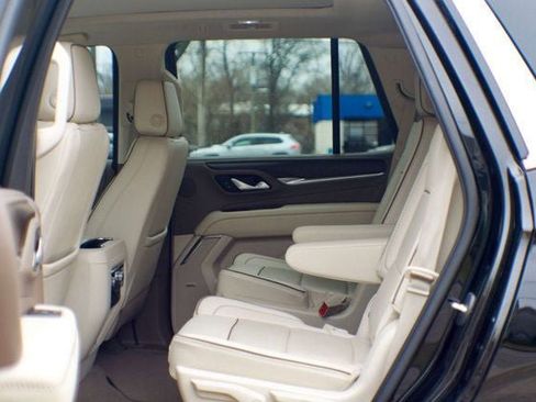 Used 2023 GMC Yukon Denali image 44