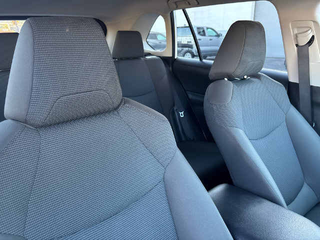 Certified 2025 Toyota RAV4 LE FWD image 16