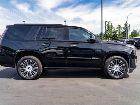 Used 2019 Cadillac Escalade Premium Luxury AWD/4WD image 8