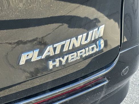 Used 2022 Toyota Sienna Platinum image 33