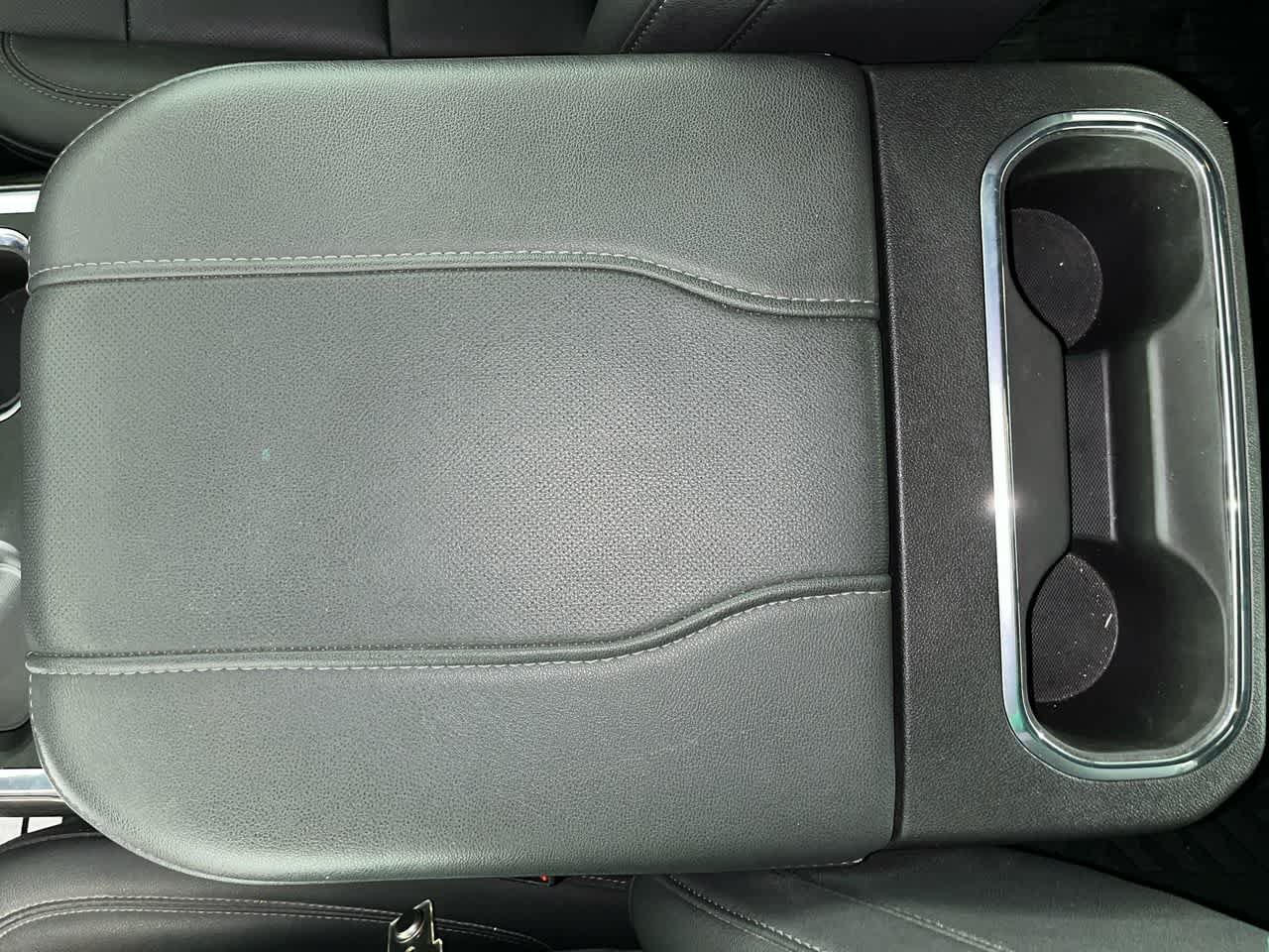 Used 2024 Chevrolet Silverado 1500 LTZ AWD/4WD image 23