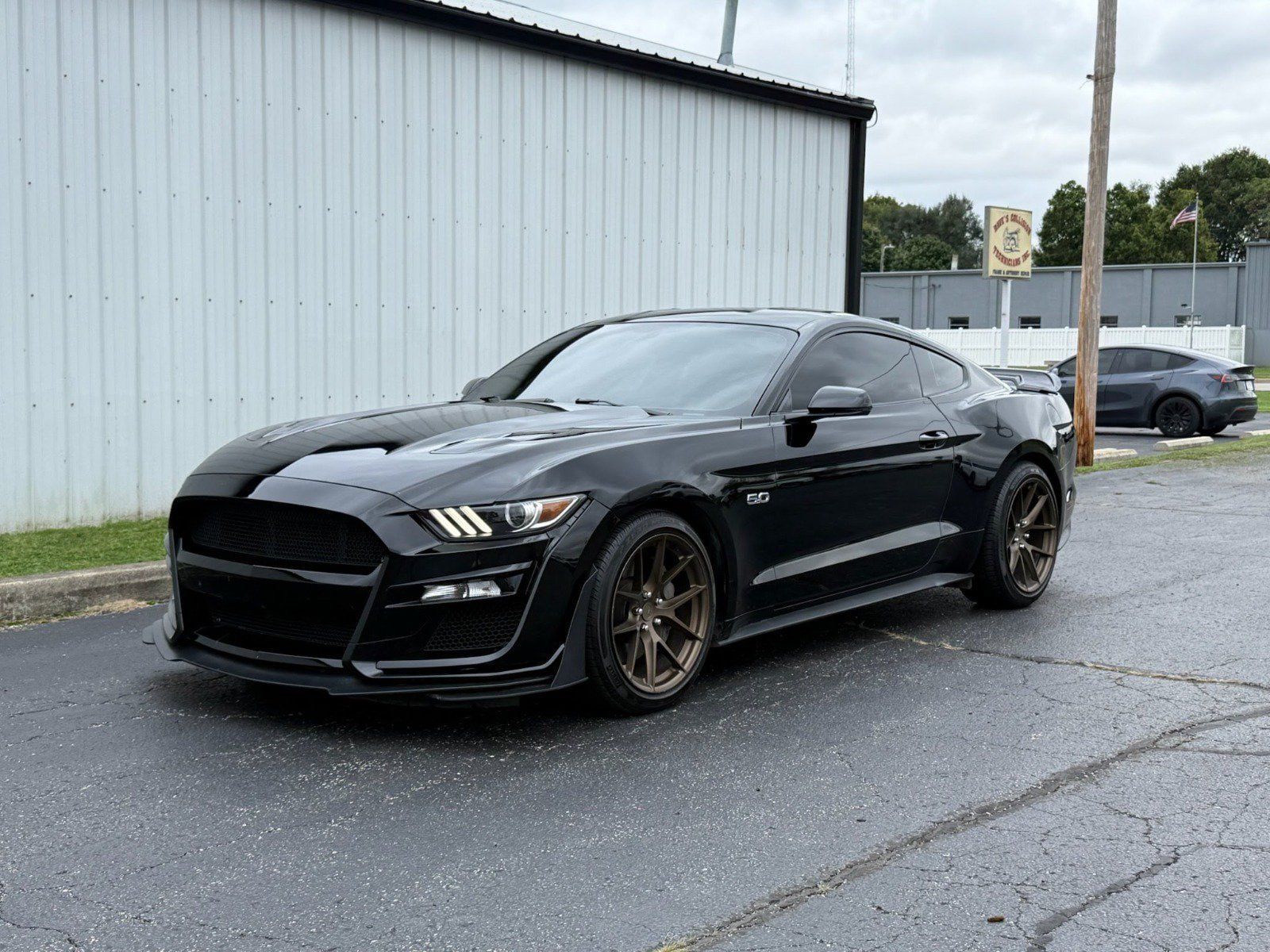 Used 2015 Ford Mustang GT Premium w/ Equipment Group 401A RWD image 1