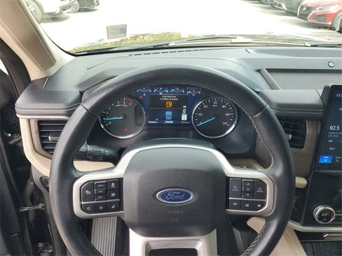 Used 2024 Ford Expedition Max Limited image 18