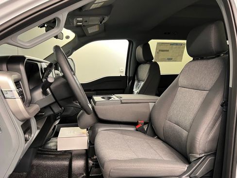 New 2026 Ford F550 4x4 Crew Cab image 22