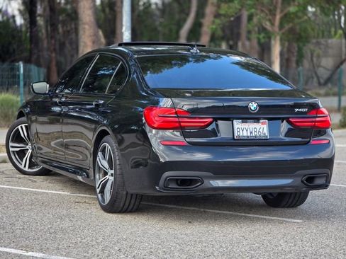 Used 2018 BMW 740i RWD image 15