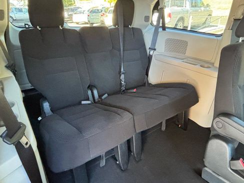 Used 2014 Dodge Grand Caravan SE w/ Quick Order Package 29E SE FWD image 29
