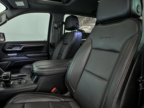 Used 2024 GMC Sierra 1500 Denali AWD/4WD image 15
