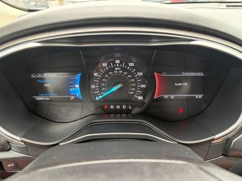 Used 2020 Ford Fusion SE FWD image 20