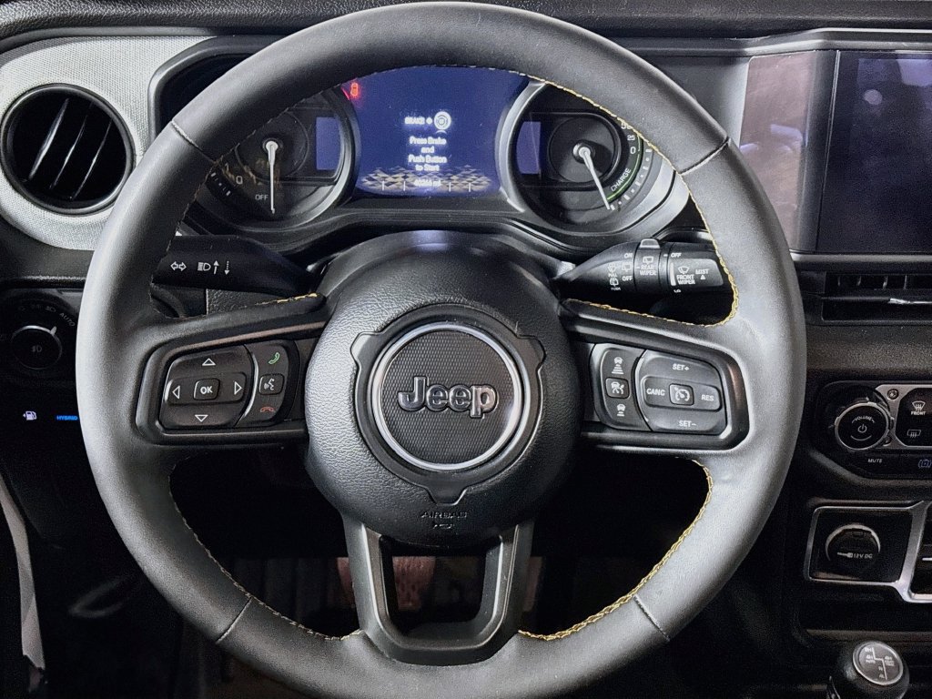 Used 2024 Jeep Wrangler Unlimited w/ Convenience Group AWD/4WD image 14