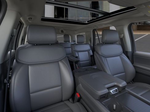 New 2026 Ford Expedition Active RWD image 10