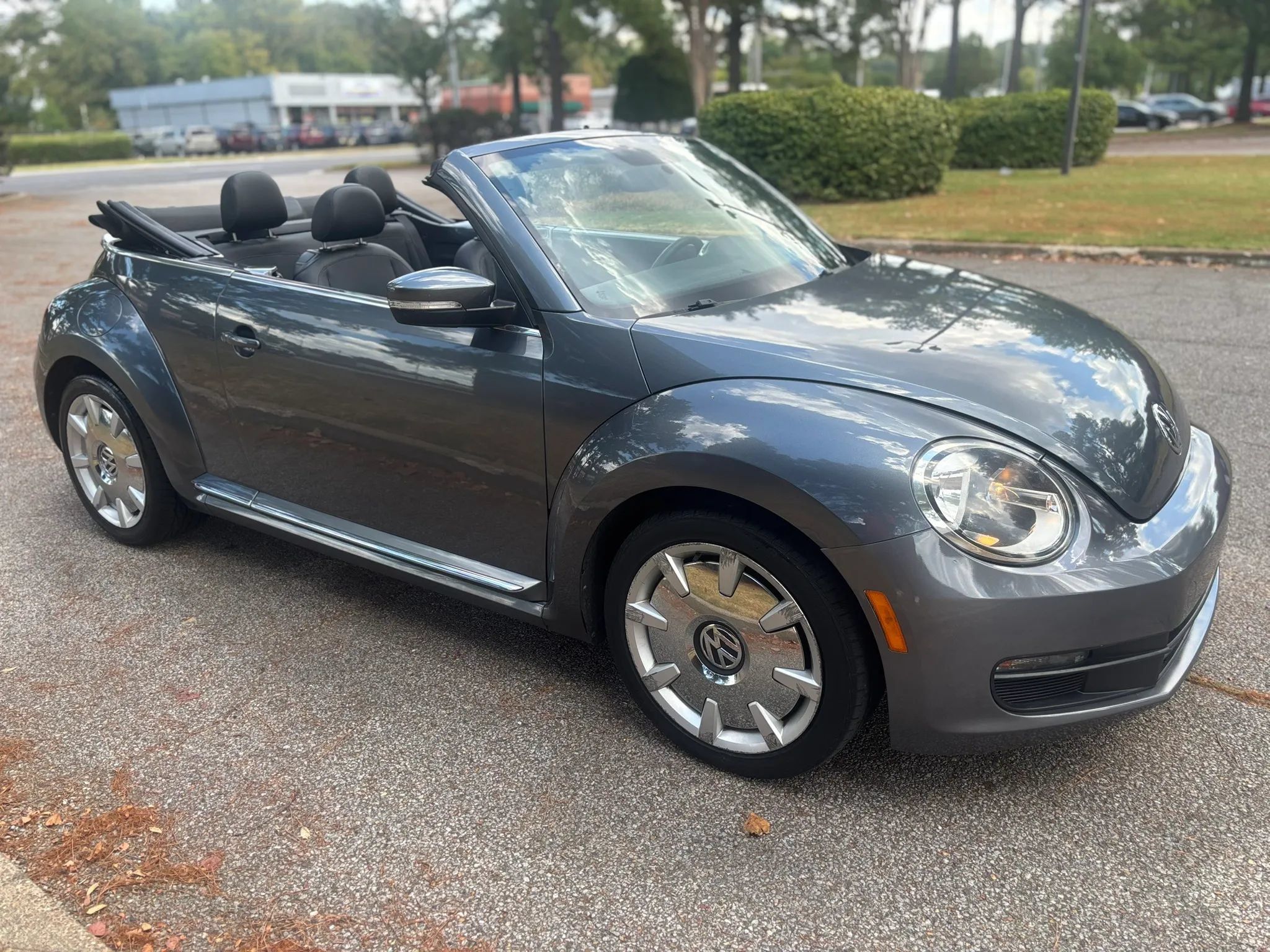 Used 2013 Volkswagen Beetle 2.5 FWD image 45