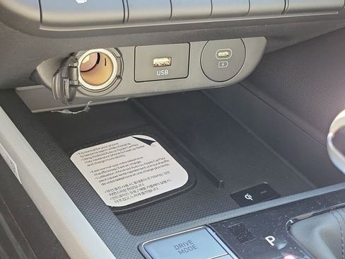 New 2026 Hyundai Elantra Limited FWD image 14
