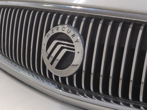 Used 2005 Mercury Sable LS image 13