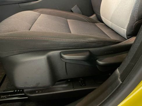 Used 2024 Chevrolet Trax RS w/ Driver Confidence Package image 25