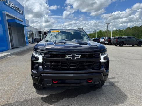 Certified 2024 Chevrolet Silverado 1500 LT Trail Boss w/ Convenience Package II image 10