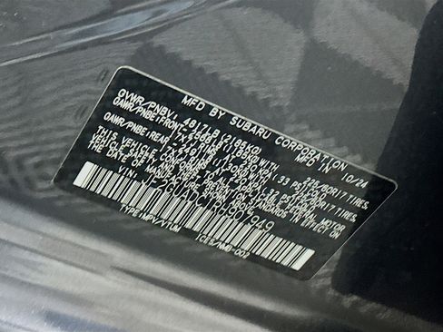 Used 2024 Subaru Crosstrek 2.0i Premium image 12