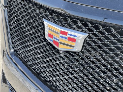 Used 2022 Cadillac Escalade Sport Platinum w/ Heavy-Duty Trailer Package image 14