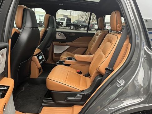 Used 2020 Lincoln Aviator Black Label w/ Dynamic Handling Package image 29