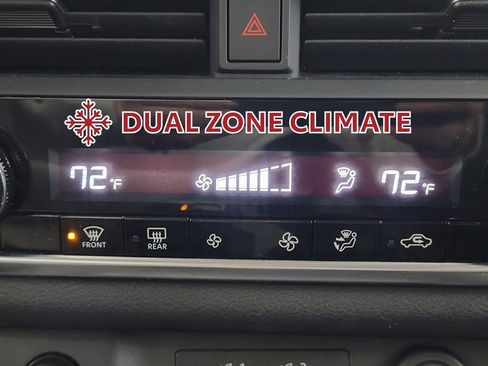 Used 2024 Nissan Rogue SV image 23