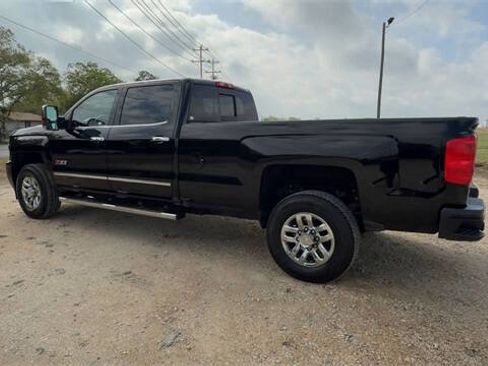 Used 2018 Chevrolet Silverado 3500 LTZ w/ Duramax Plus Package image 6