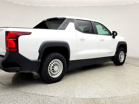 Used 2024 Chevrolet Silverado EV W/T AWD/4WD image 5