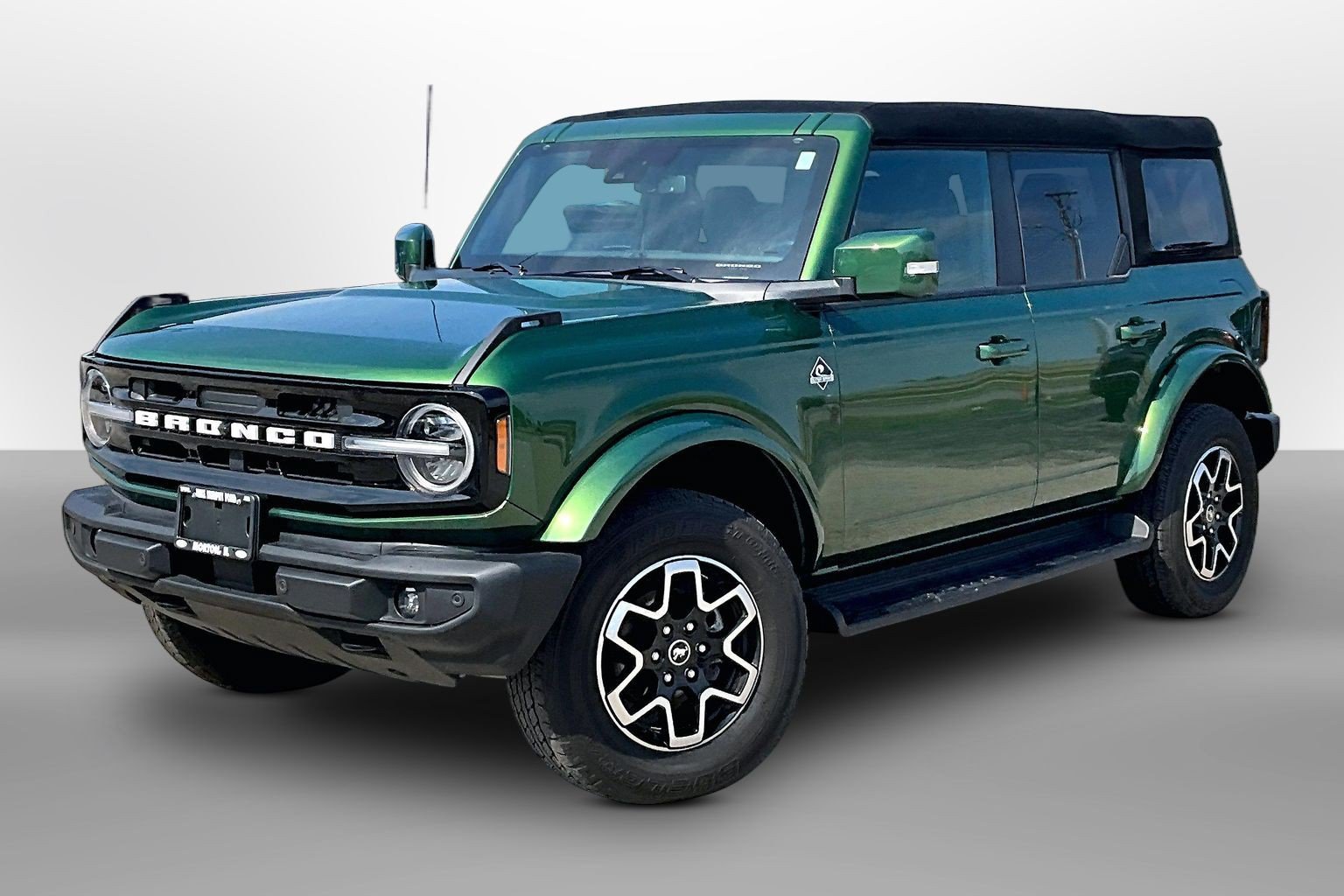 Used 2025 Ford Bronco Outer Banks AWD/4WD image 13
