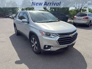 Used 2018 Chevrolet Traverse LT FWD video 2