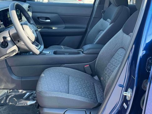 New 2026 Nissan Kicks SV w/ SV Premium Package AWD/4WD image 27