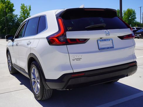 Used 2024 Honda CR-V EX image 11