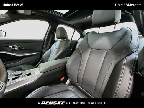 Used 2025 BMW 330i xDrive Sedan w/ M Sport Package AWD/4WD image 12