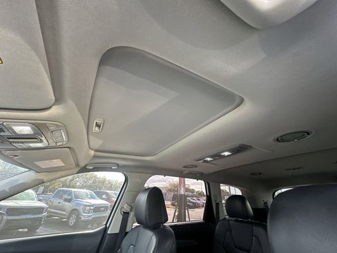 Certified 2022 Kia Telluride EX w/ EX Premium Package image 16