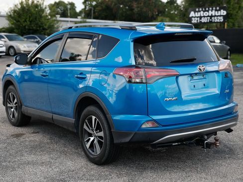 Used 2017 Toyota RAV4 XLE FWD image 3