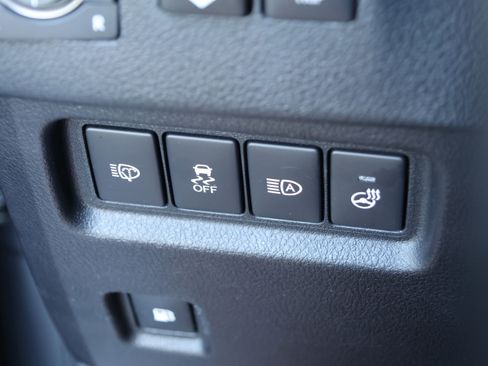 Used 2023 Lexus GX 460 Premium w/ Accessory Package AWD/4WD image 16