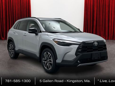 New 2026 Toyota Corolla Cross XLE w/ Convenience Package image 3