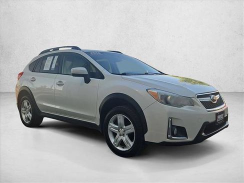 Used 2016 Subaru Crosstrek 2.0i Premium AWD/4WD image 3