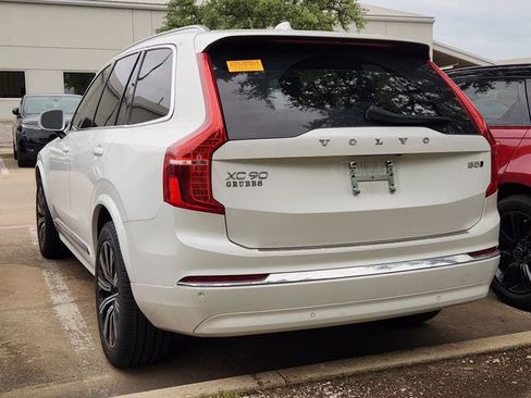 Used 2024 Volvo XC90 B5 Core w/ Protection Package Premier AWD/4WD image 4