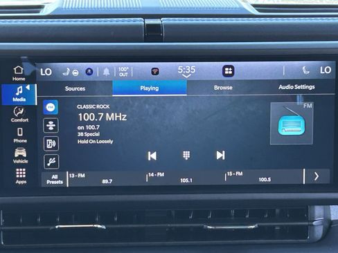Used 2025 Jeep Wrangler Unlimited Sahara AWD/4WD image 19