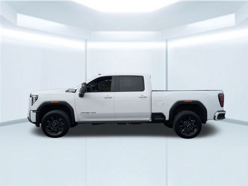 Used 2024 GMC Sierra 2500 AT4 w/ AT4 Premium Plus Package image 2