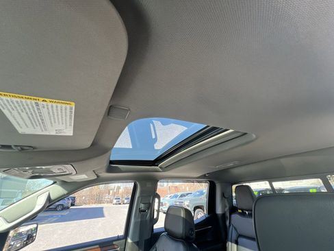 Used 2023 GMC Sierra 1500 Denali w/ Denali Reserve Package image 23