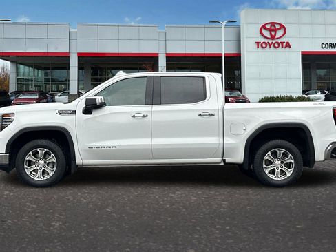 Used 2024 GMC Sierra 1500 SLT image 7