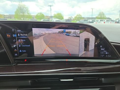 Used 2021 Cadillac Escalade Premium Luxury Platinum AWD/4WD image 30