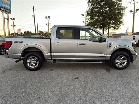 Used 2024 Ford F150 XLT w/ Mobile Office Package image 8