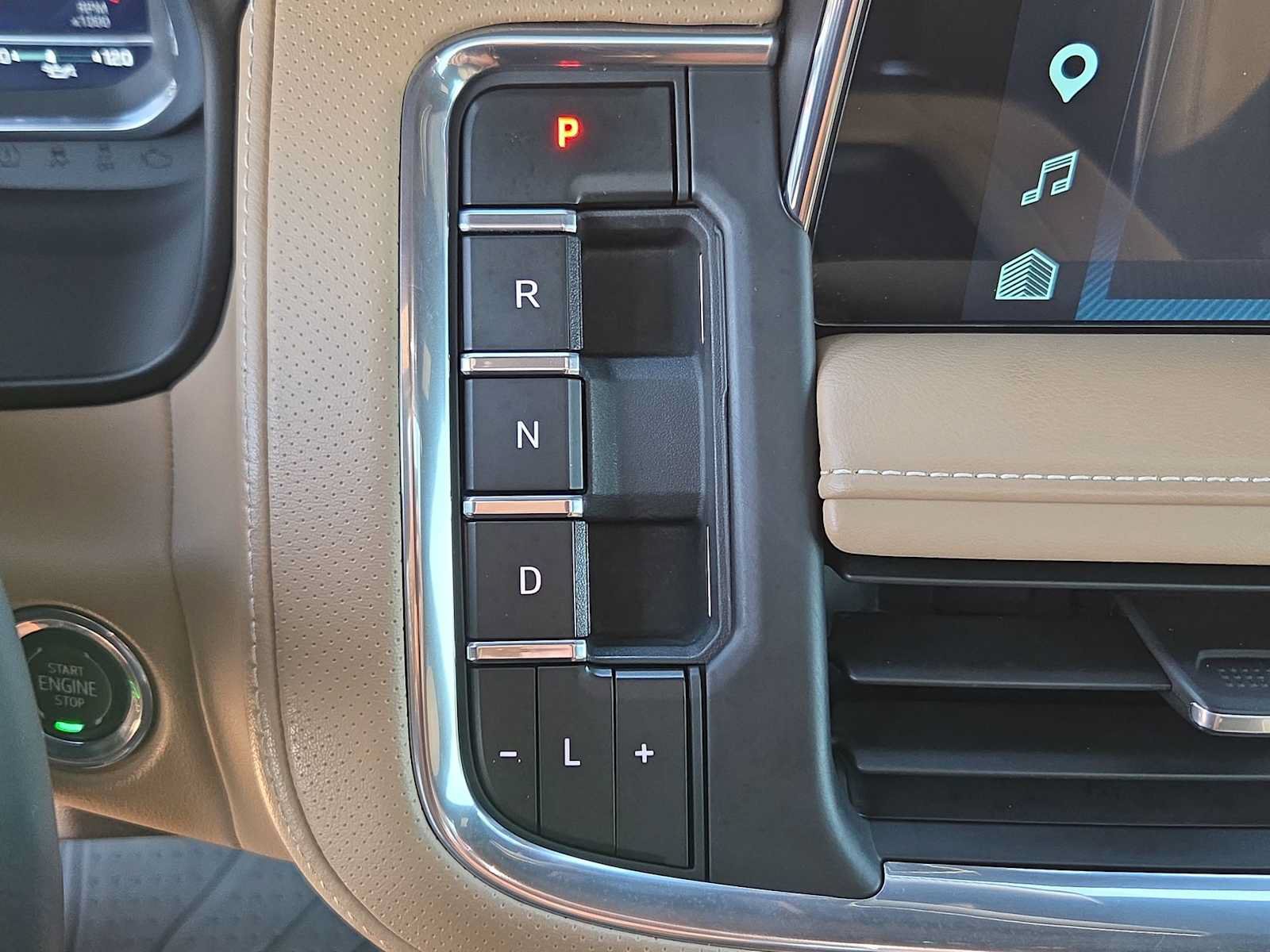 Used 2023 Chevrolet Tahoe Premier w/ Max Trailering Package AWD/4WD image 21