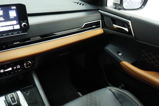 Used 2024 Mitsubishi Outlander SEL FWD image 26
