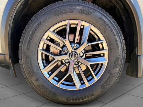 Certified 2023 Nissan Rogue S image 9