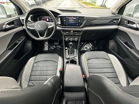 Certified 2023 Volkswagen Taos SEL AWD/4WD image 31