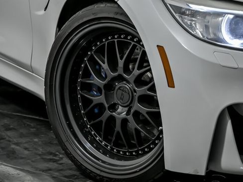 Used 2015 BMW M4 image 3