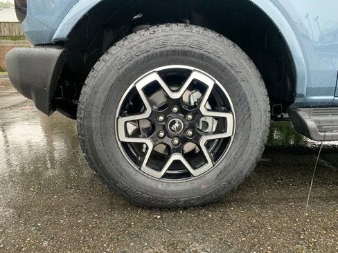 New 2025 Ford Bronco Outer Banks AWD/4WD image 11