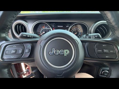 Used 2022 Jeep Wrangler Unlimited Sport w/ Cold Weather Group AWD/4WD image 11
