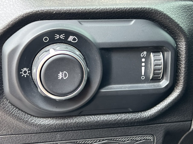 Used 2024 Jeep Wrangler Sport AWD/4WD image 16
